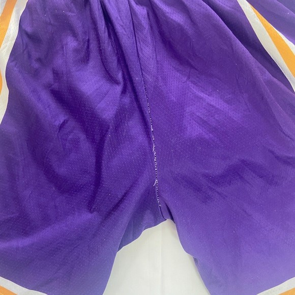 Vintage 90s Los Angeles Lakers Mens Size Small Embroidered Basketball Shorts NBA - Picture 5 of 5